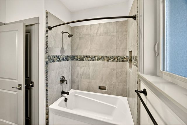 814 Steeple View, Jacksonville, OR 97530