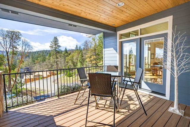 814 Steeple View, Jacksonville, OR 97530