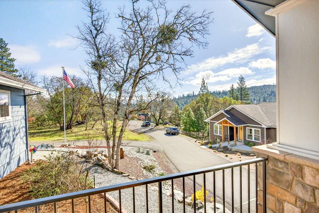 814 Steeple View, Jacksonville, OR 97530