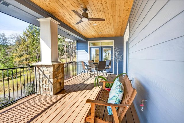 814 Steeple View, Jacksonville, OR 97530