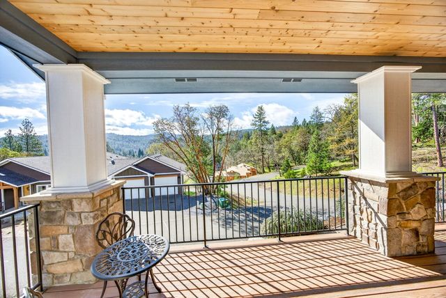 814 Steeple View, Jacksonville, OR 97530