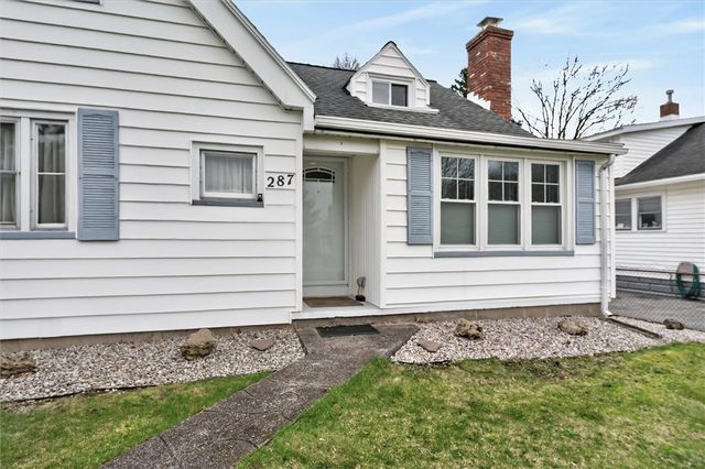 287 Lake Breeze Park, Irondequoit, NY 14622