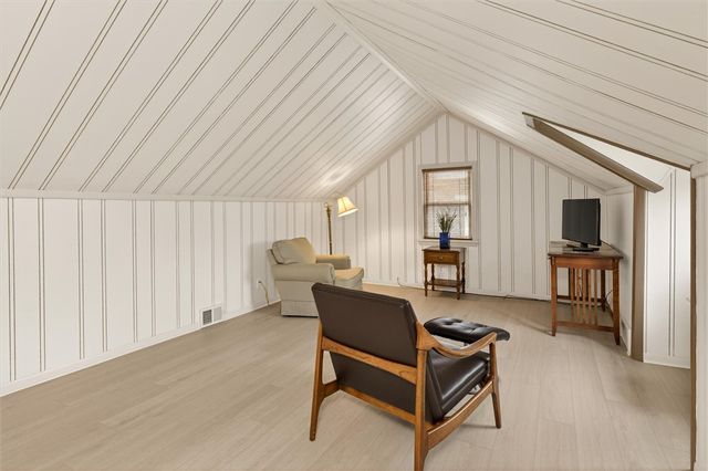 287 Lake Breeze Park, Irondequoit, NY 14622