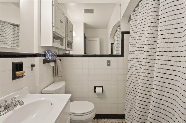 287 Lake Breeze Park, Irondequoit, NY 14622