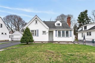 287 Lake Breeze Park, Irondequoit, NY 14622