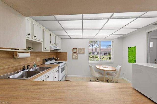 50 Glades BLVD 2, Naples, FL 34112