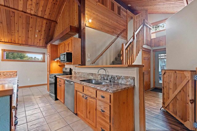 7861 COUNTY RD E, Oconto Falls, WI 54154