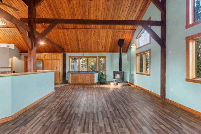 7861 COUNTY RD E, Oconto Falls, WI 54154