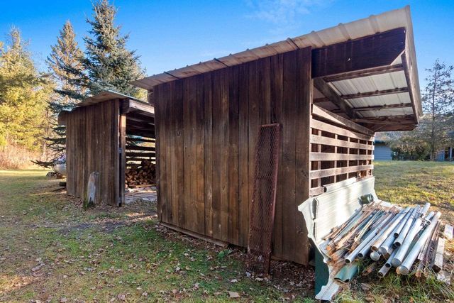 7861 COUNTY RD E, Oconto Falls, WI 54154