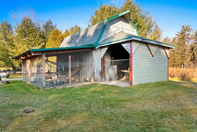 7861 COUNTY RD E, Oconto Falls, WI 54154