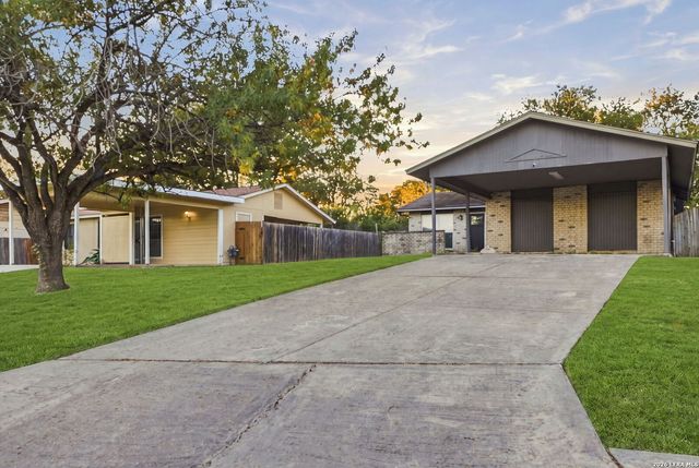 5738 BIENVILLE DR, San Antonio, TX 78233