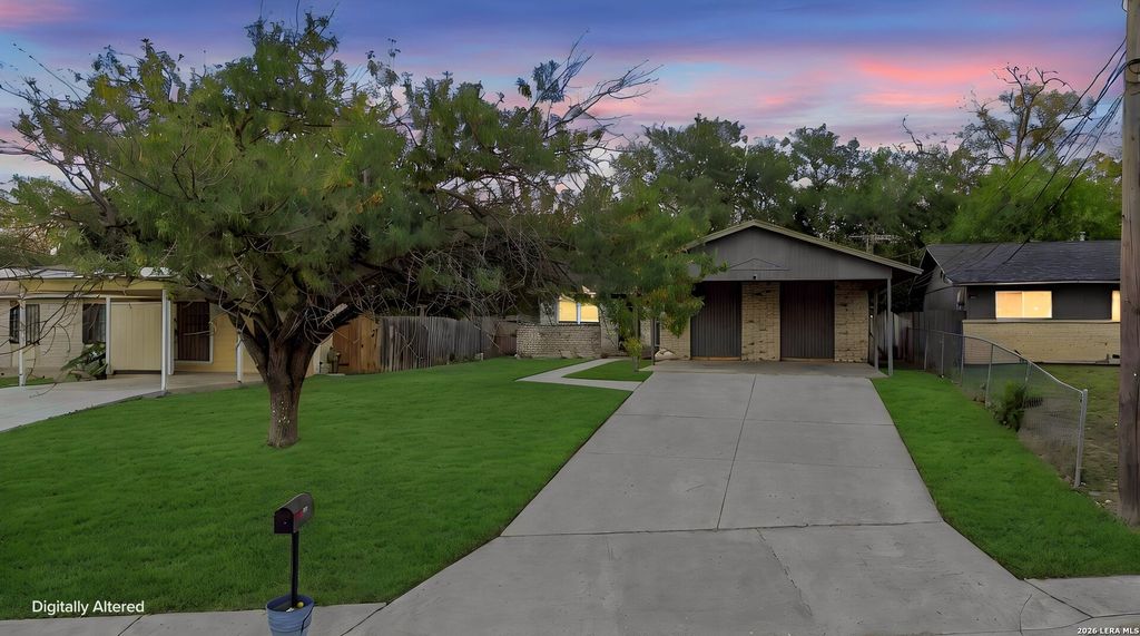5738 BIENVILLE DR, San Antonio, TX 78233