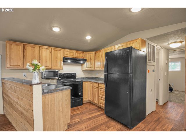 1220 Ne KNOWLES Dr, Vancouver, WA 98685