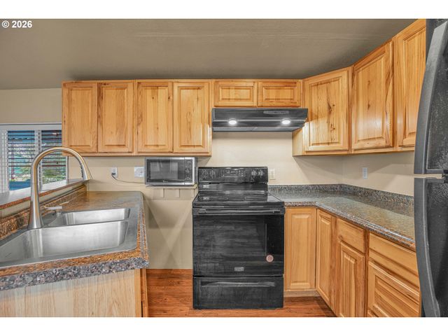 1220 Ne KNOWLES Dr, Vancouver, WA 98685