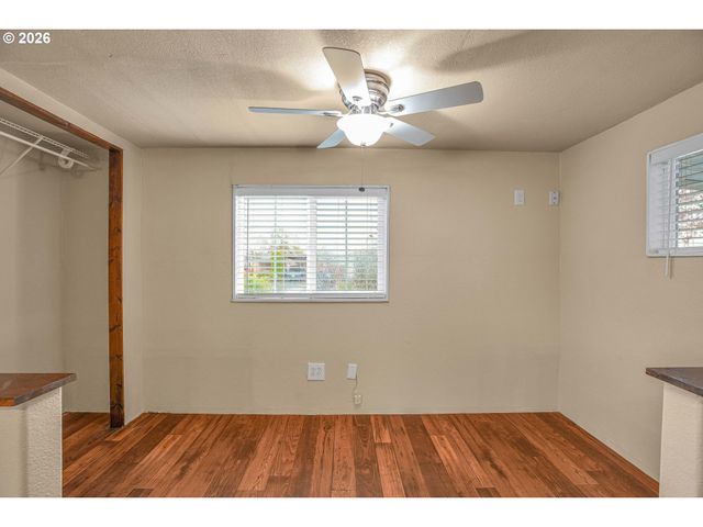 1220 Ne KNOWLES Dr, Vancouver, WA 98685