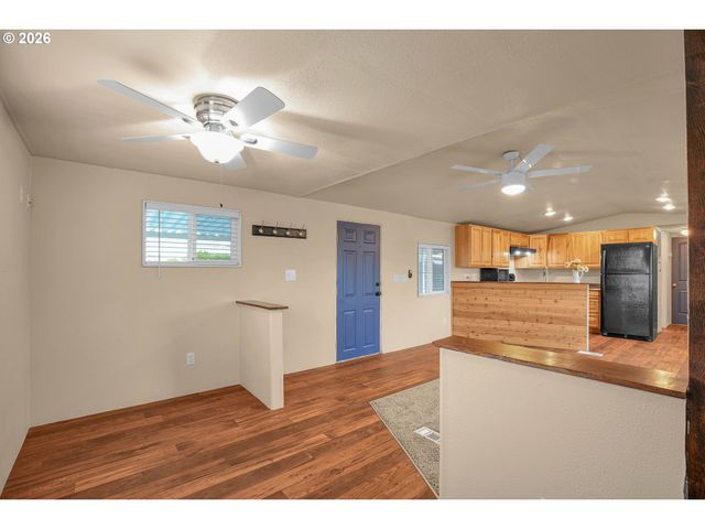 1220 Ne KNOWLES Dr, Vancouver, WA 98685