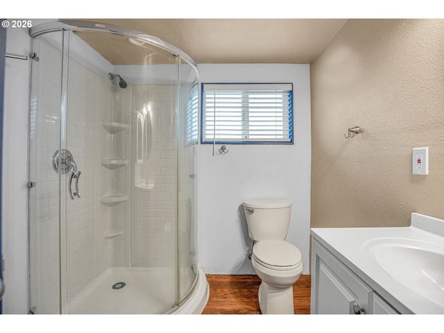 1220 Ne KNOWLES Dr, Vancouver, WA 98685