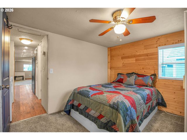 1220 Ne KNOWLES Dr, Vancouver, WA 98685