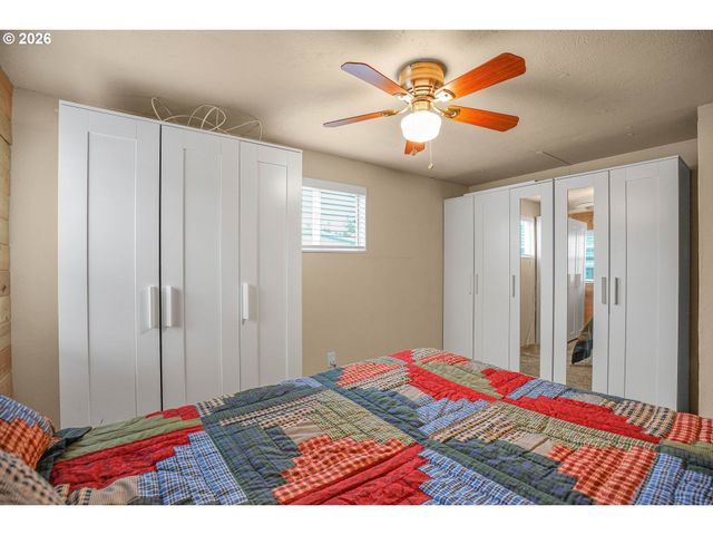 1220 Ne KNOWLES Dr, Vancouver, WA 98685