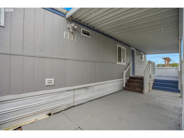 1220 Ne KNOWLES Dr, Vancouver, WA 98685