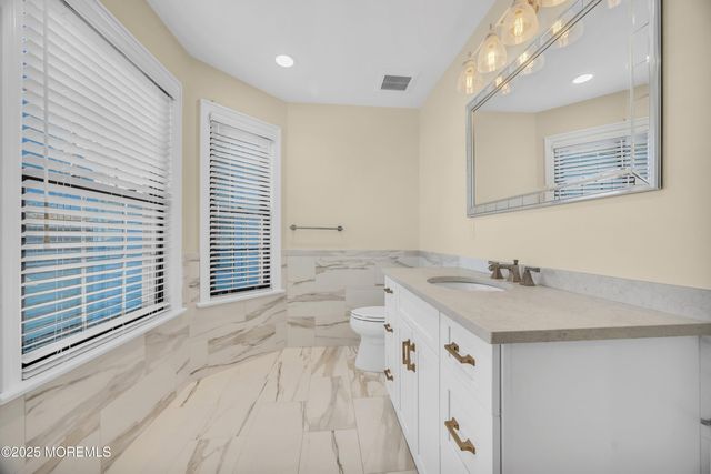 45 Rawson Circle 1402, Ocean Twp, NJ 07712