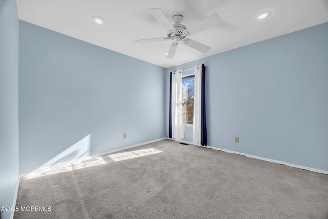 45 Rawson Circle 1402, Ocean Twp, NJ 07712