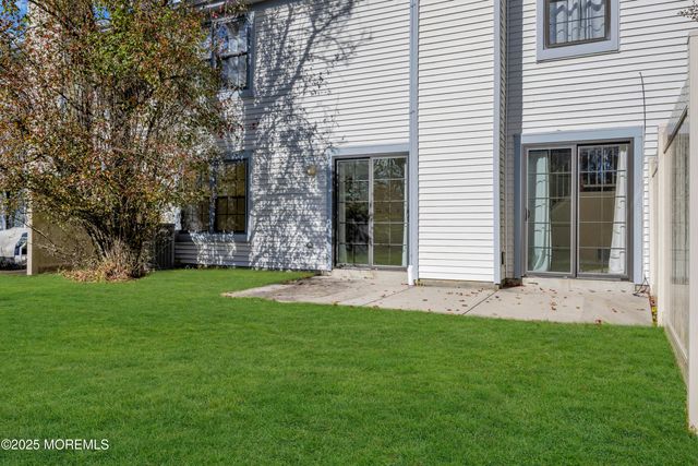 45 Rawson Circle 1402, Ocean Twp, NJ 07712