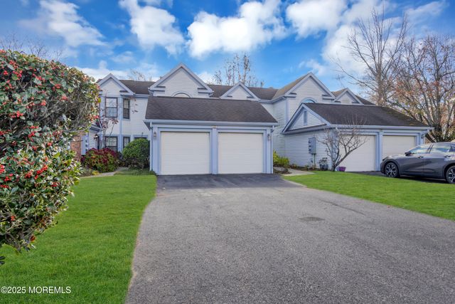 45 Rawson Circle 1402, Ocean Twp, NJ 07712