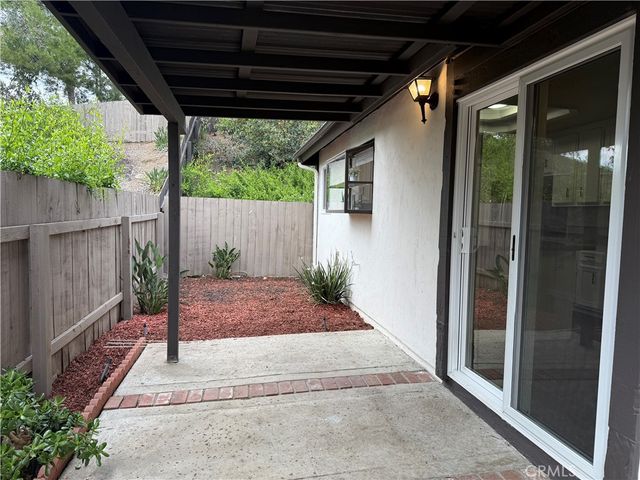 329 Nicole Drive, Vista, CA 92084