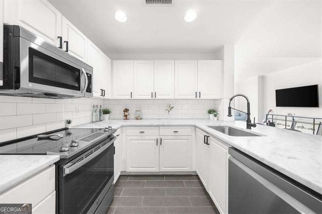 3475 Oak Valley Road NE 410, Atlanta, GA 30326