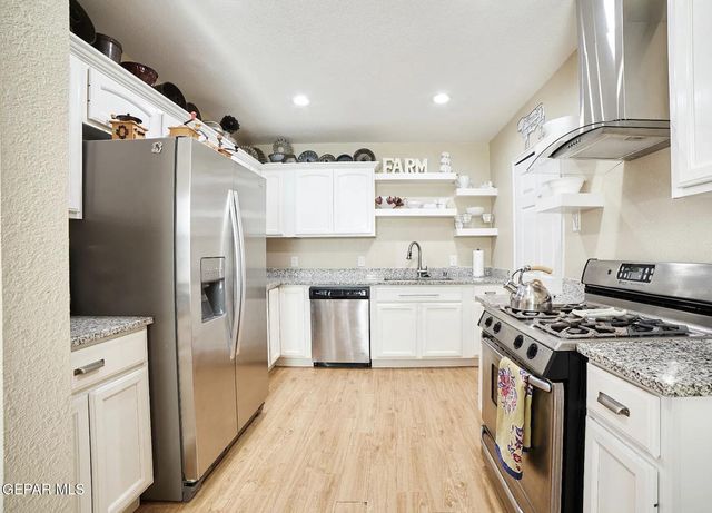 3236 RICHMOND Avenue, El Paso, TX 79930