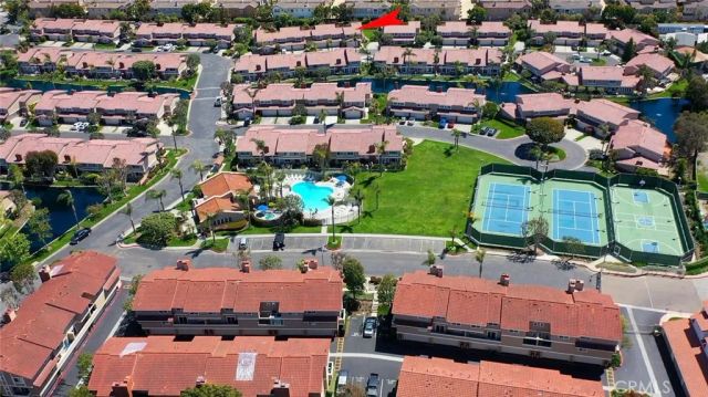 7801 Seabreeze Drive, Huntington Beach, CA 92648