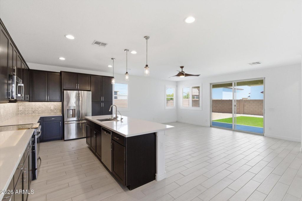 25601 N 140TH Lane, Surprise, AZ 85387 — photo 3