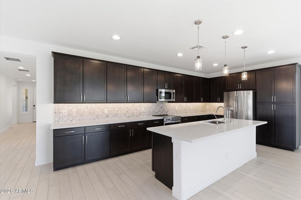 25601 N 140TH Lane, Surprise, AZ 85387 — photo 5