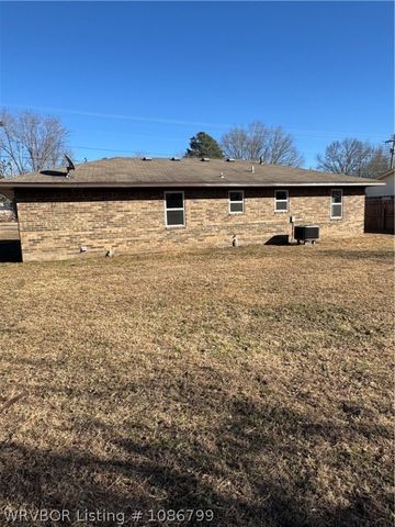 1015 Sunnyside Road, Alma, AR 72921