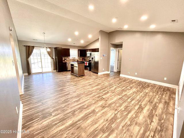 601 Denim Drive, Richlands, NC 28574