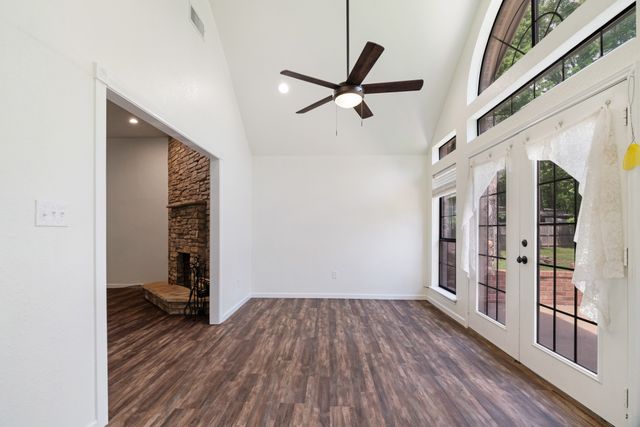 212 Wooded Hills Drive, Powderly, TX 75473