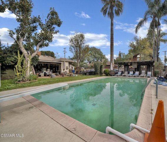 13422 Oxnard Street, Valley Glen, CA 91401