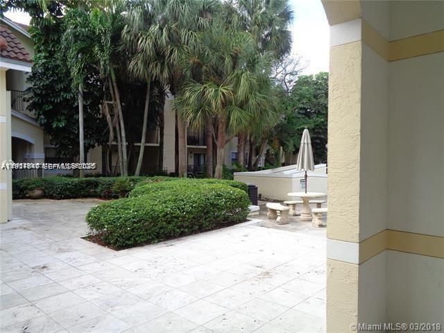 650 S Park Rd 21-5, Hollywood, FL 33021