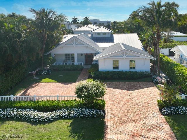 742 11th AVE S, Naples, FL 34102