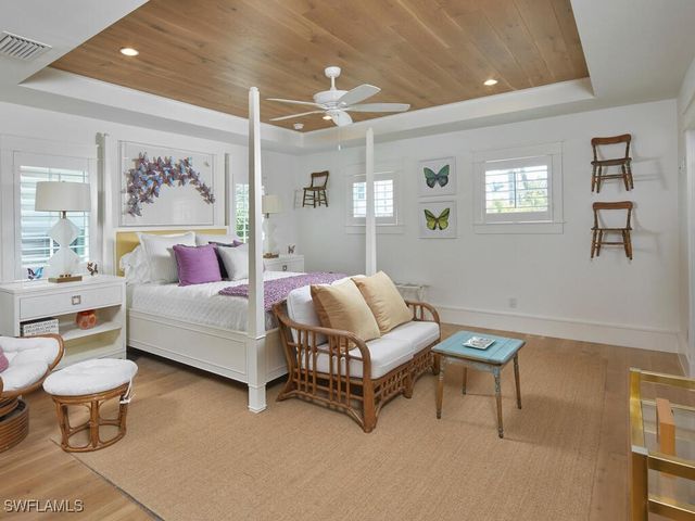 742 11th AVE S, Naples, FL 34102