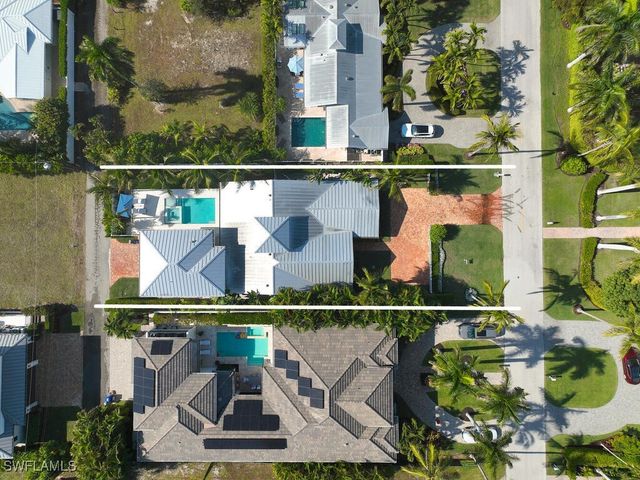 742 11th AVE S, Naples, FL 34102