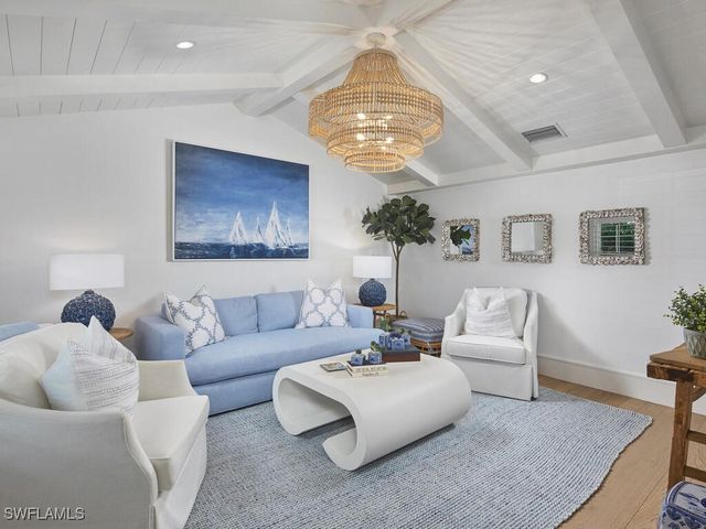 742 11th AVE S, Naples, FL 34102