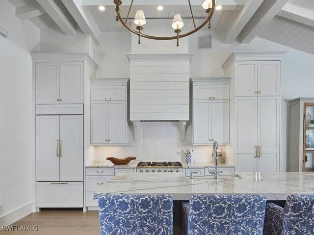 742 11th AVE S, Naples, FL 34102