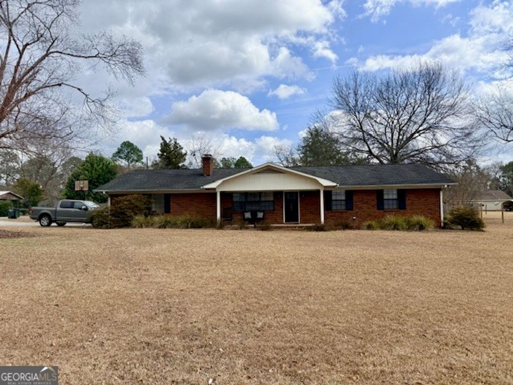 705 S Kennedy Street, Metter, GA 30439