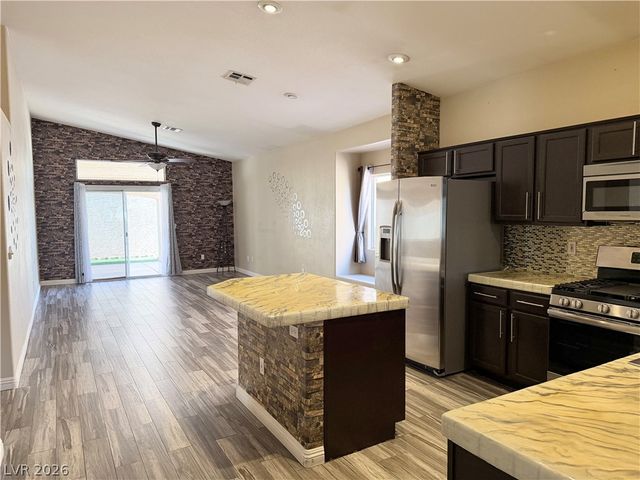 4455 Prosperity Point Street, Las Vegas, NV 89147