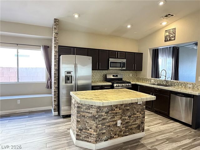 4455 Prosperity Point Street, Las Vegas, NV 89147