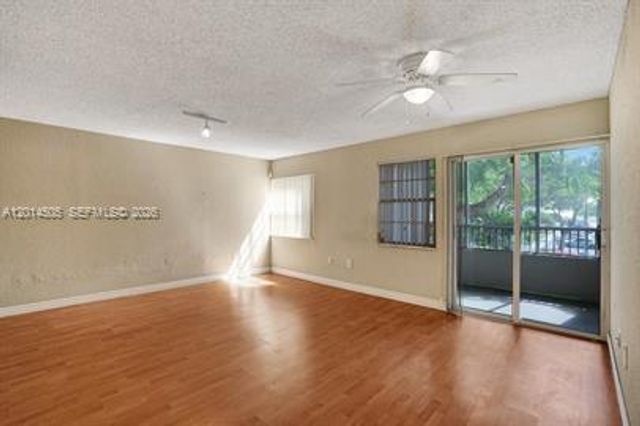 2871 N Oakland Forest Dr 210, Oakland Park, FL 33309