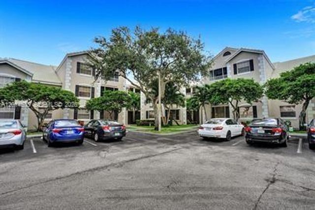 2871 N Oakland Forest Dr 210, Oakland Park, FL 33309