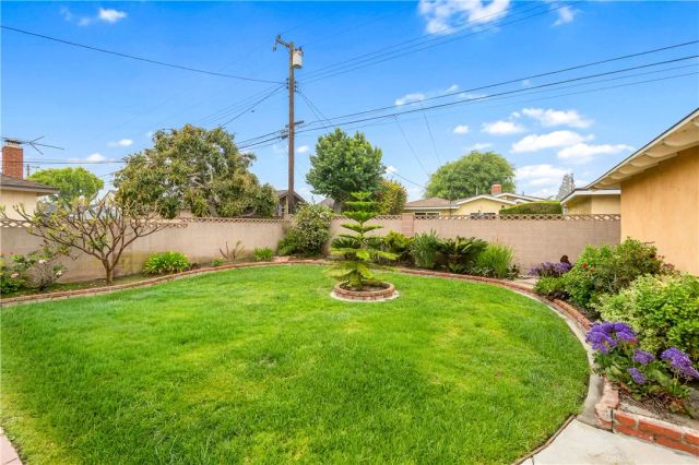 10603 Elgers, Bellflower, CA 90706